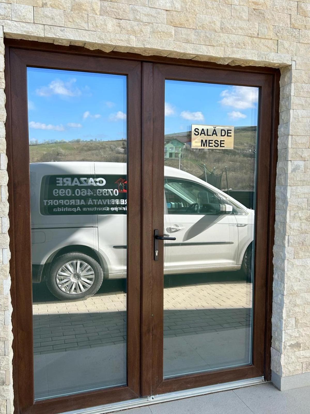 Pensiunea Giulia Home Dezmir Екстер'єр фото